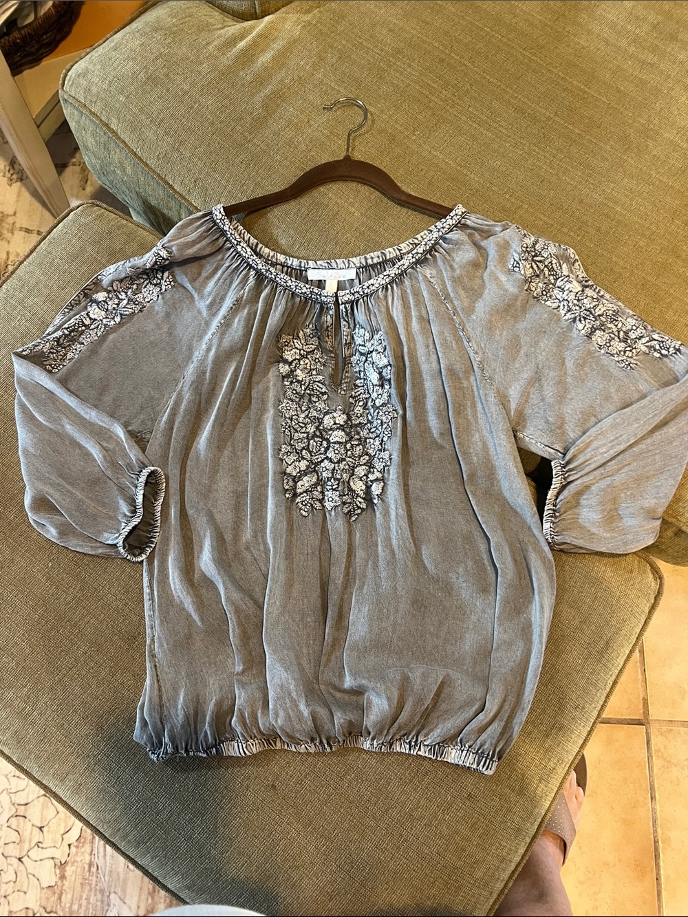 Solitaire Gray Embroidered Peasant Blouse - Picture 3 of 5